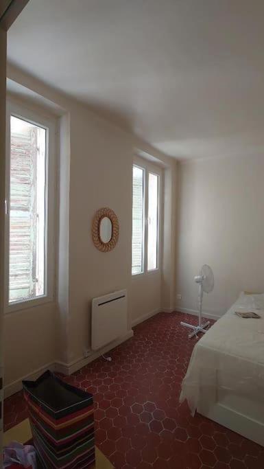 Appartement De Charme - Wifi - Centre Historique Toulon Exteriör bild